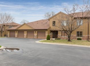 1808 Lakeview Ct SW APT 201, Rochester, MN 55902