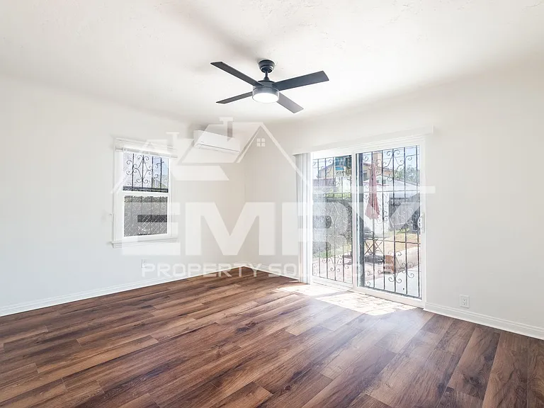 8930 S Hobart Blvd — Photo 21