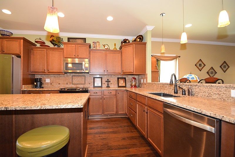 1st image of 5943 Cottingham Dr