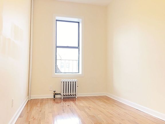 4th image of 314 Bedford Ave APT E2