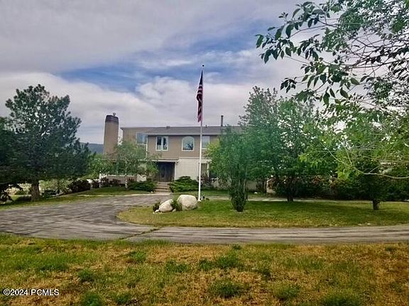 3rd image of 1625 S West Hoytsville Rd