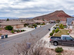 1067 E Silver Falls Dr, Washington, UT 84780