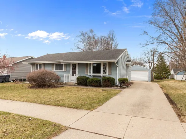 980 W Cecil St, Neenah, WI 54956