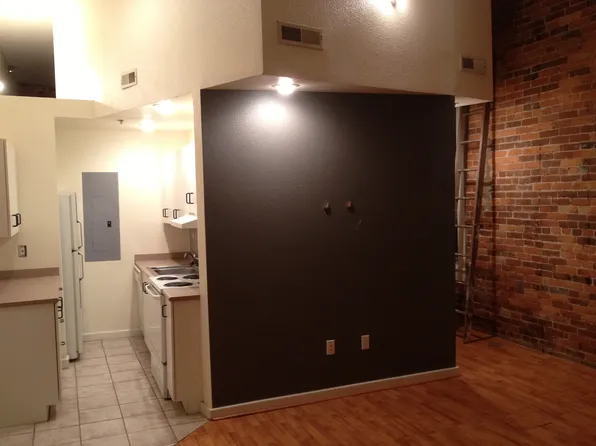 318 1/2 Park Central W #204, Springfield, MO 65806