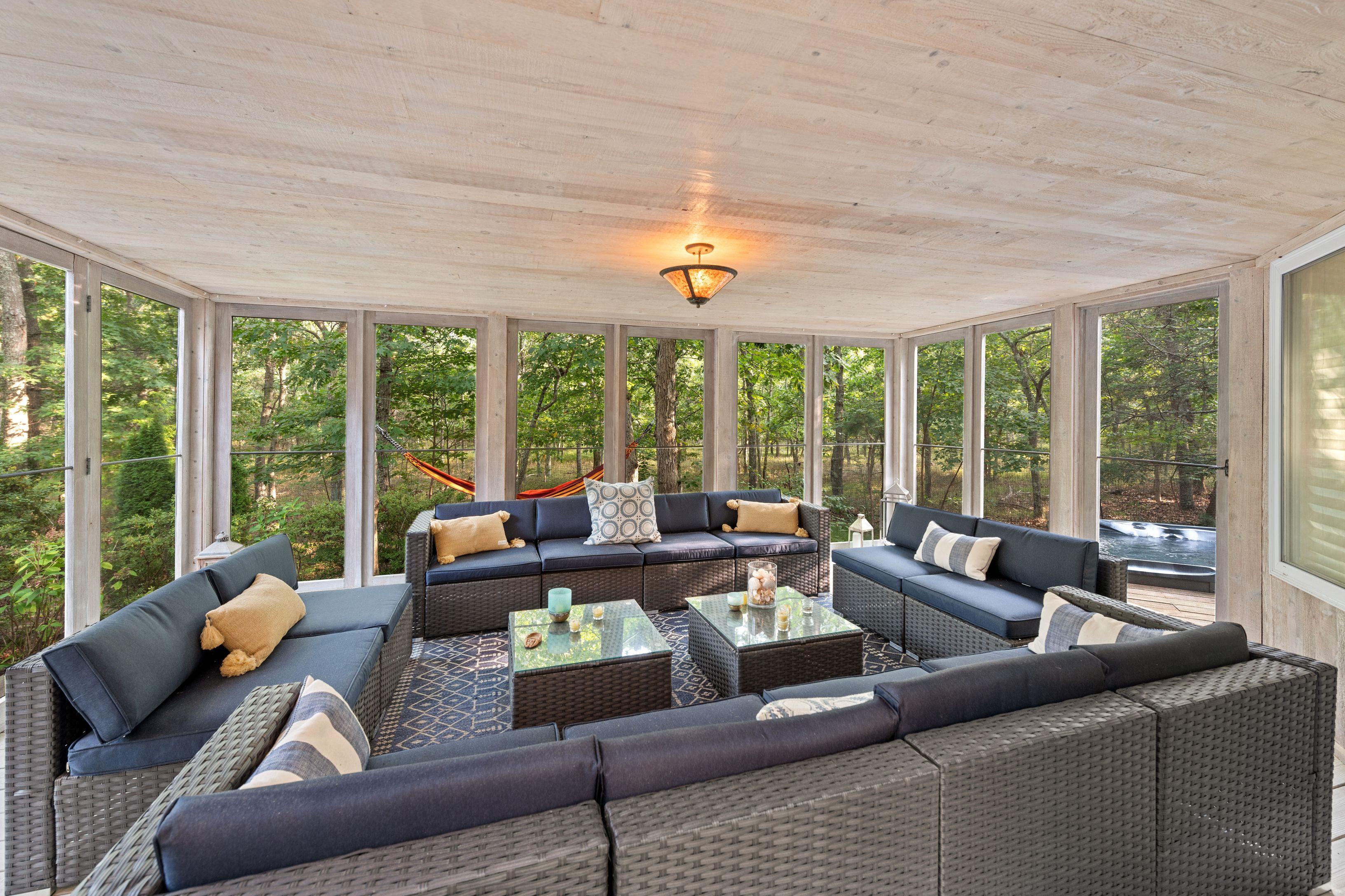 29 South Breeze Dr, Wainscott, NY 11937 Out East