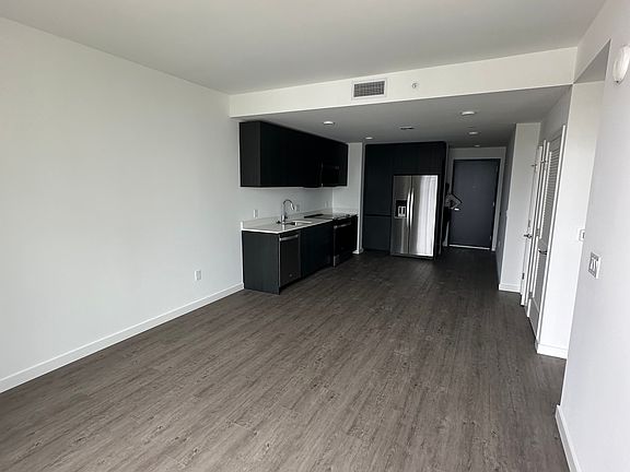 2nd image of 114 NE 22nd St #B2