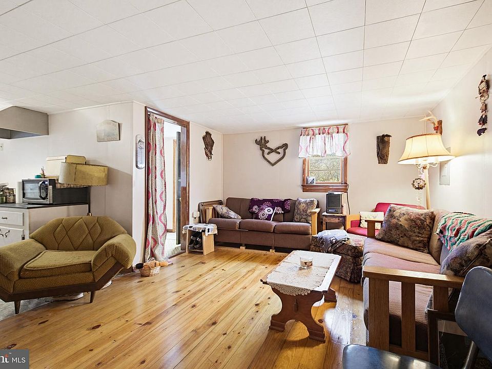 37th image of 149 Cabin Ln