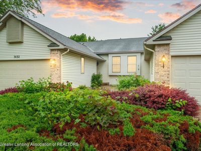 7432 Glen Terra Dr #13, Lansing, MI, 48917