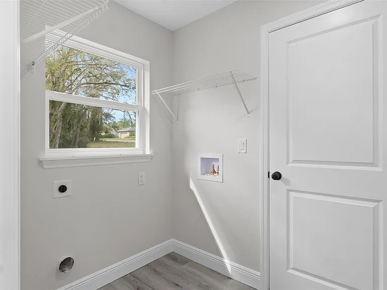 1768 E Bismark St — Photo 25