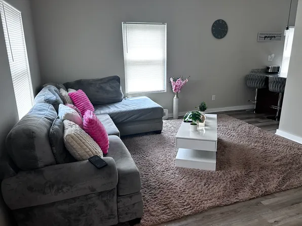401 N High St #A, Blackstone, VA 23824
