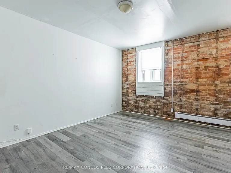 225 Gladstone Ave #103 — Photo 16