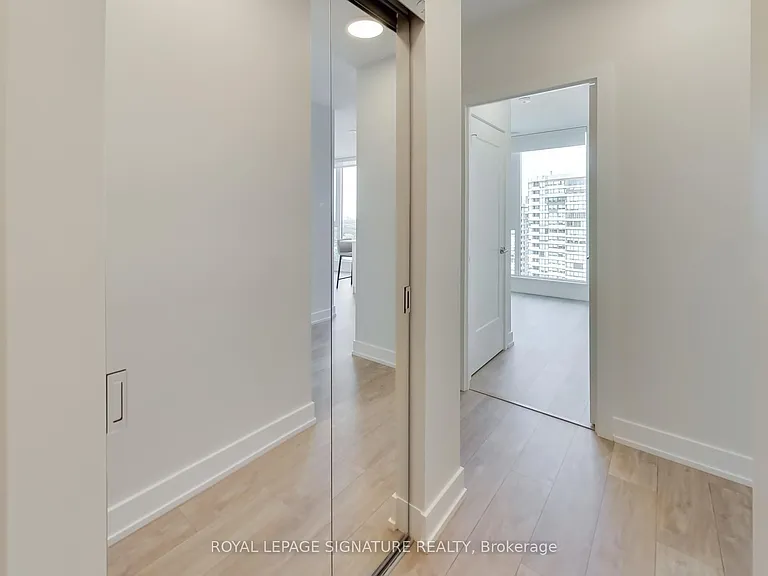 25 Cordova Ave #Penthouse 04 — Photo 6