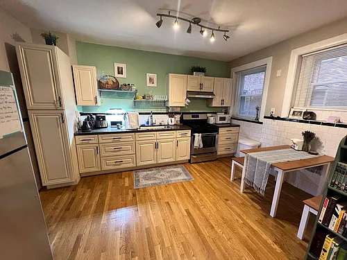115 Orleans St #1 Photo 1