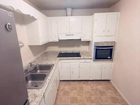 656 49th St, Newport News, VA 23607