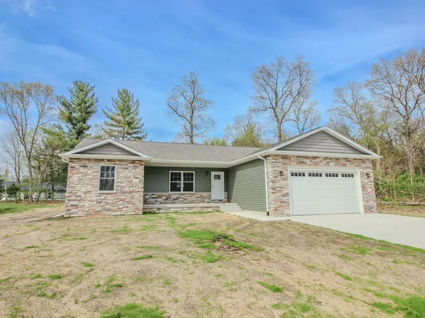 250 E Pine St, Wheatfield, IN 46392