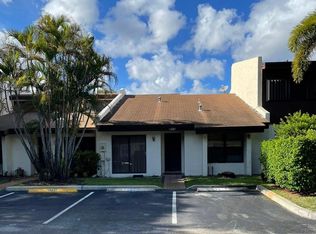 3325 Oak Dr, Hollywood, FL 33021