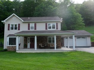 637 Hartwood Ln, Altoona, PA 16601