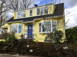 2428 NE Alameda St UNIT A, Portland, OR 97212