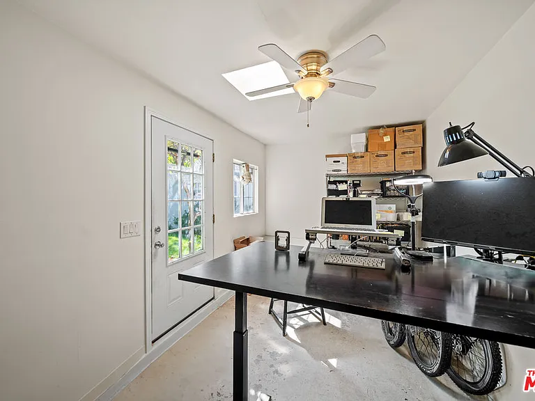 2124 Hillsboro Ave — Photo 24
