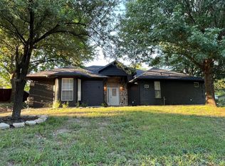 1080 E Jefferson St, Van Alstyne, TX 75495
