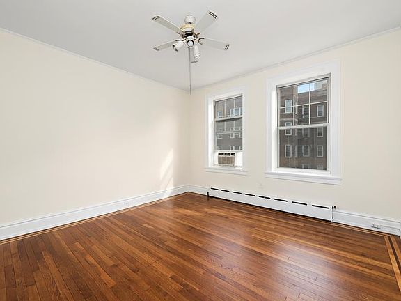 There are 3 bedrooms in all.