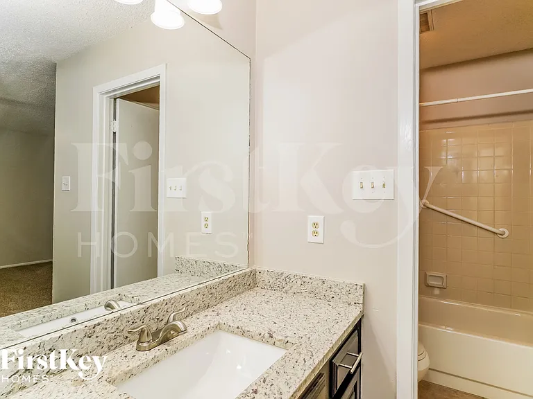 1702 Jay Schellman St — Photo 10