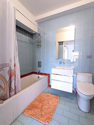 Rented by Corcoran | media 23