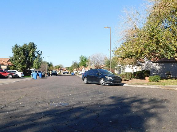 5th image of 434 W Sereno Dr