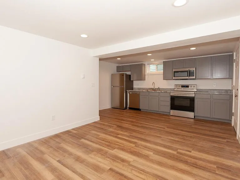 260 S Cleveland Ave — Photo 9
