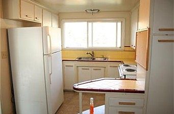 5th image of 505 S 150th St Unit A