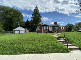 3301 Gumwood Dr, Hyattsville, MD 20783