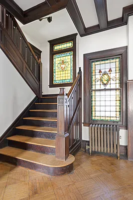 Sold by Compass | media 5