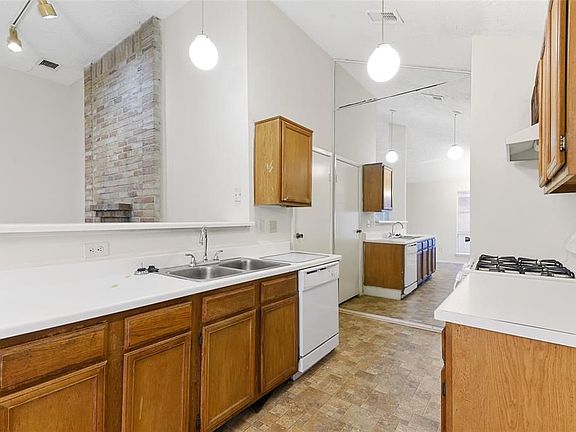 5th image of 5212 Beaverbrook Dr