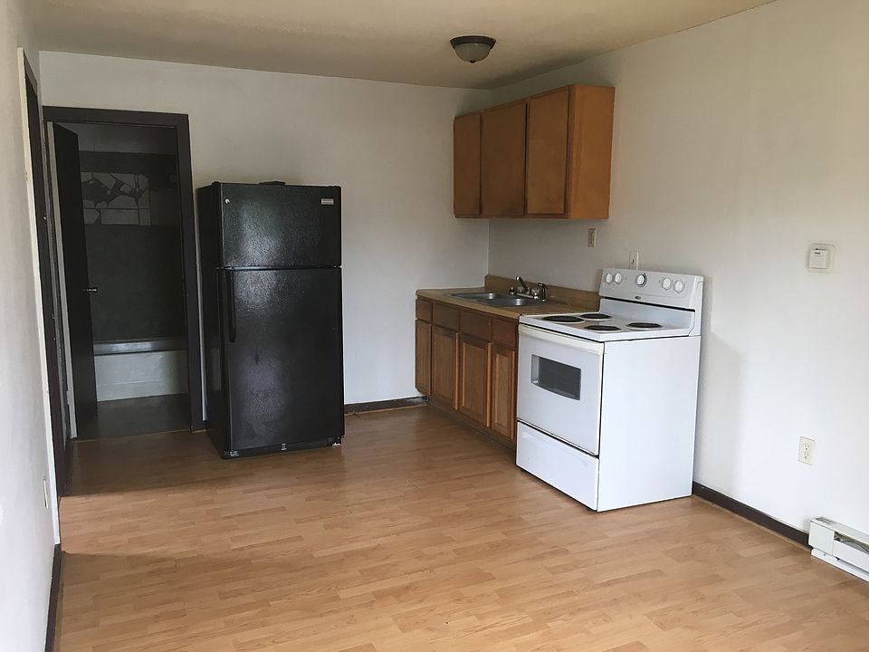 2nd image of 101 Taylor St APT B