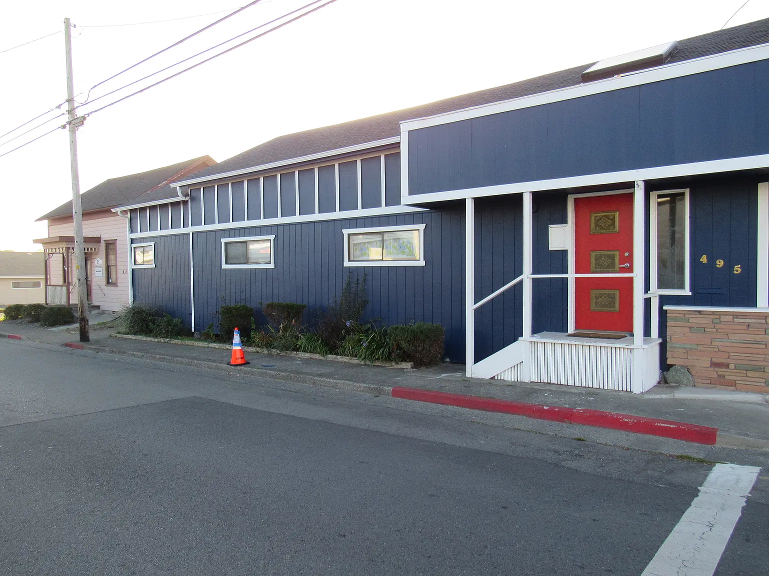 4 bed, 2000 sqft, $2,000 — Photo 1