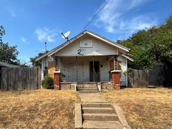 2611 Lenway St, Dallas, TX 75215