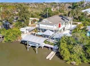 1841 Bayshore Dr, Terra Ceia, FL 34250