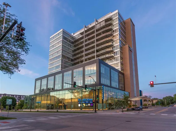 404 E College St #1303, Iowa City, IA 52240