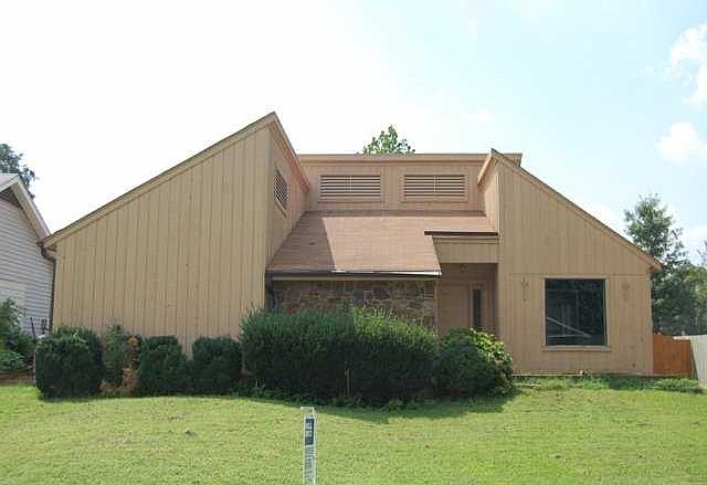 1st image of 6049 New Leaf Ln