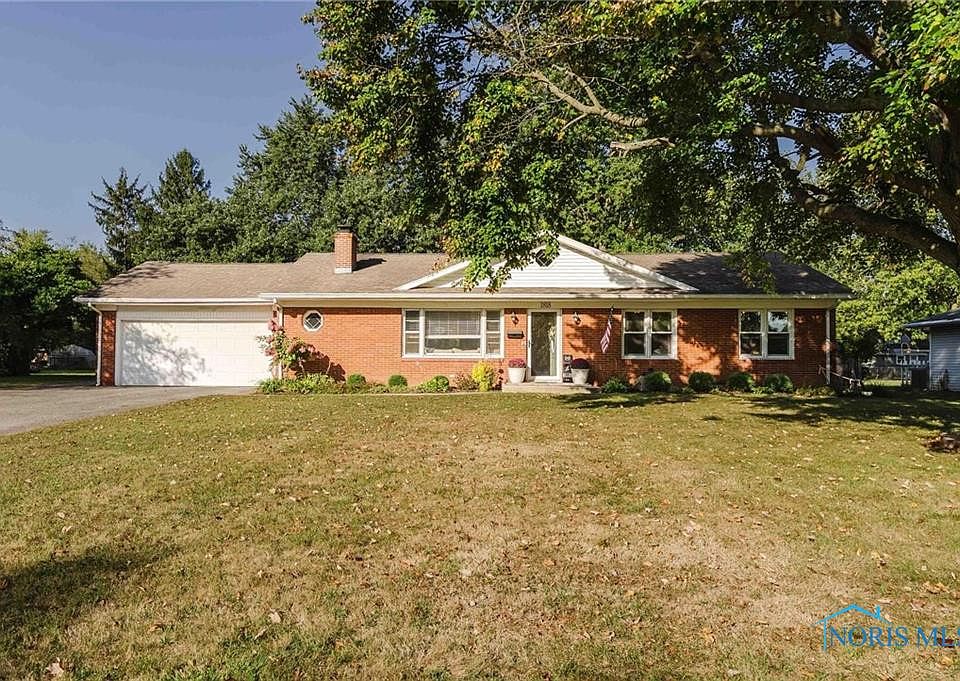 1st image of 1818 Westview Dr
