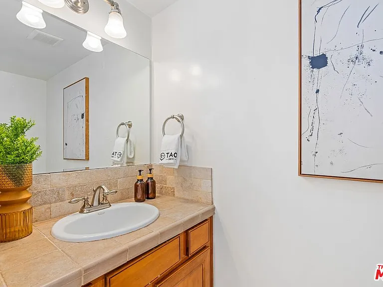 1716 Brockton Ave #101 — Photo 21