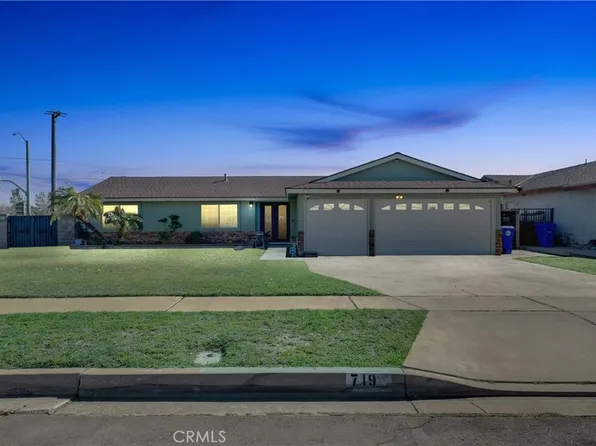 719 W Hawthorne St, Bloomington, CA 92316