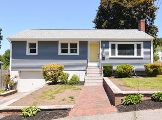 19 Woodcliff Rd, Holbrook, MA 02343