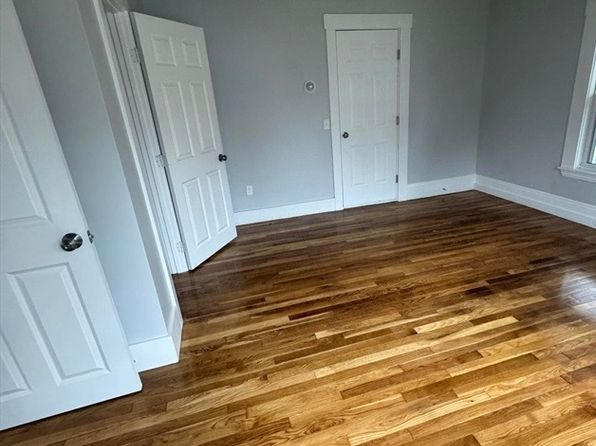 11 Seaver St Floor 1