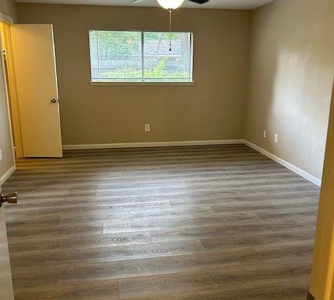 5th image of 3706 Glenwood Springs Dr