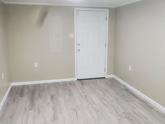 5th image of 209 1/2 Jeanette St #209-1/2
