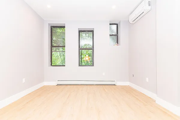 Rented by MySpaceNYC | media 7