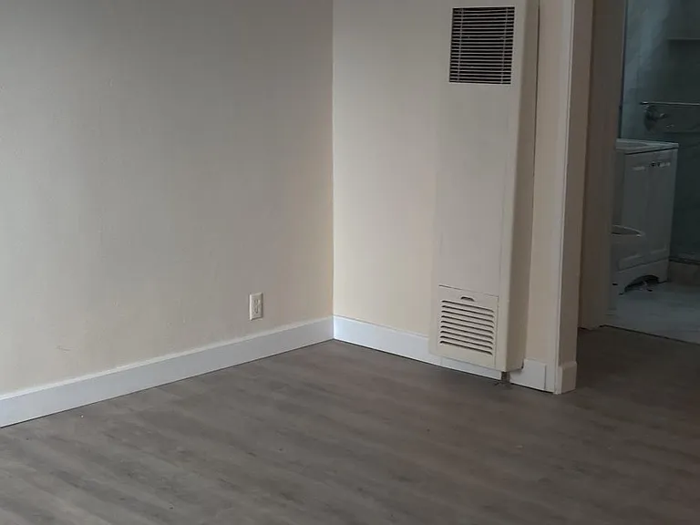 3352 Del Mar Ave #2 — Photo 3