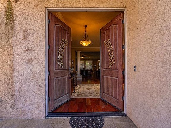 4th image of 2135 Adirondack Dr