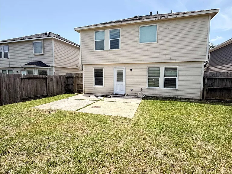 7419 Morgan Ranch Trl — Photo 18